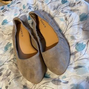 Torrid Scrunch Ballet Shoe in size 10